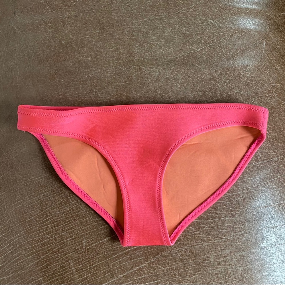 TRIANGL bikini bottoms